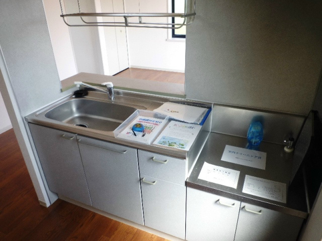 パークヒルズE キッチン