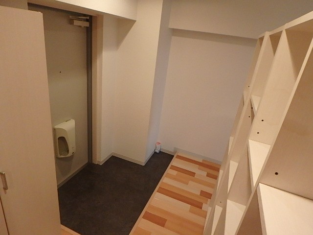 ハイブリッジ湘南Ⅲ 玄関