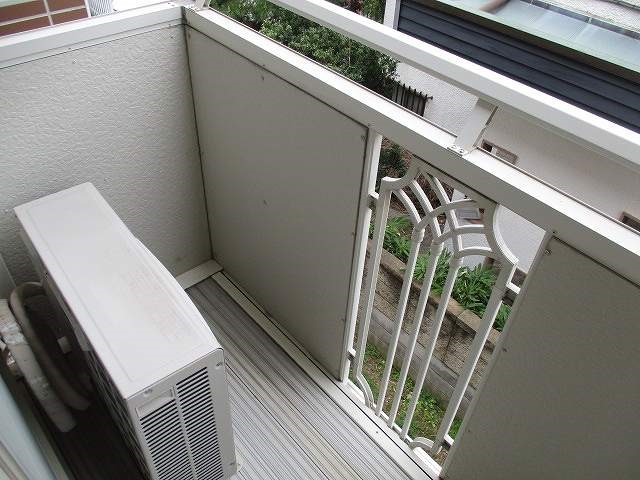 ジュネス上倉田 ベランダ