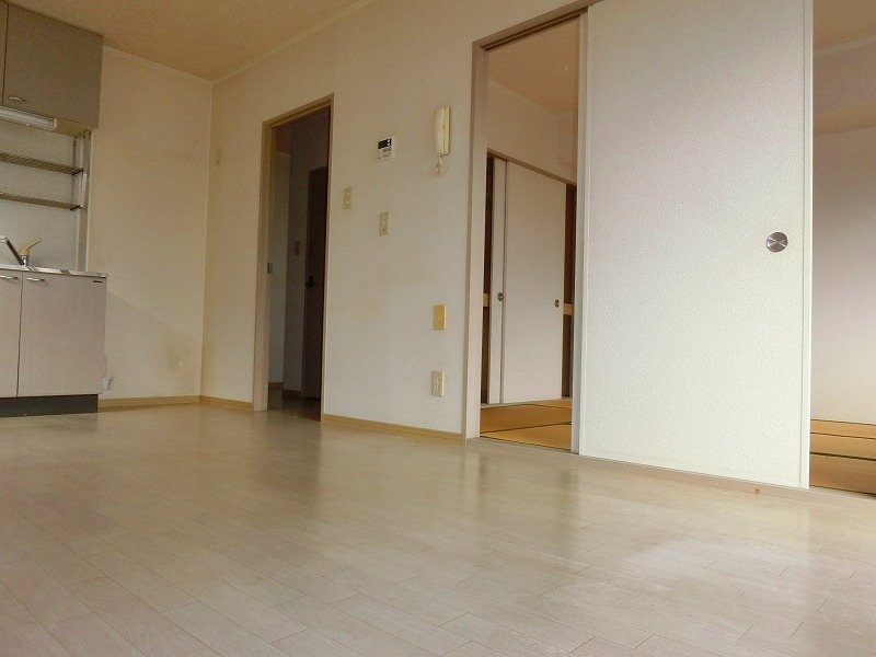 コスモエステート リビング