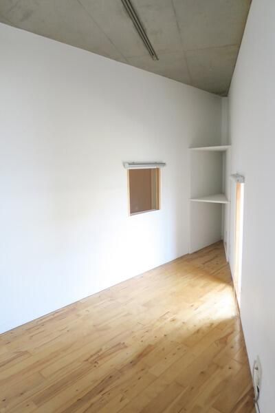 WEEKEND HOUSE ALLEY その他8