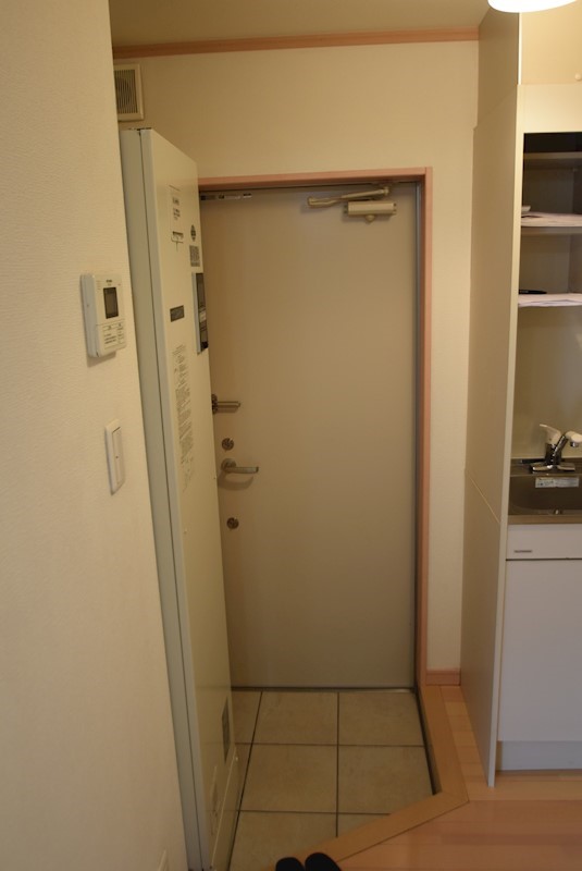 プリメーロ湘南 玄関