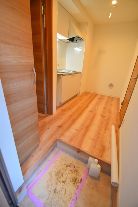 ベイルーム上町屋B棟 玄関