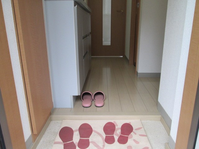 アルテミス江の島 玄関