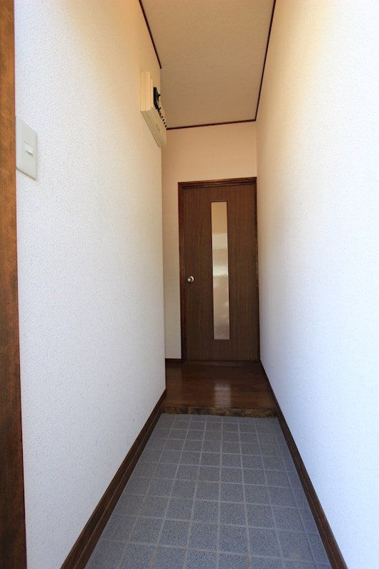 ハイツ中田 玄関