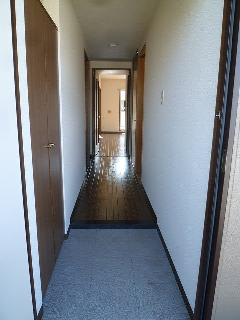 大西マンション 玄関