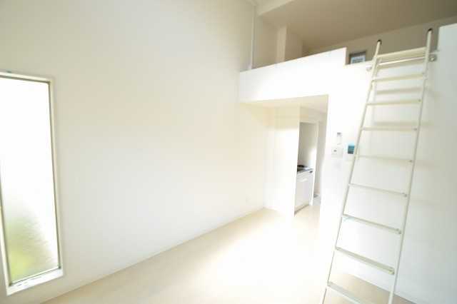 プライムテラス東海大学前Ⅰ リビング