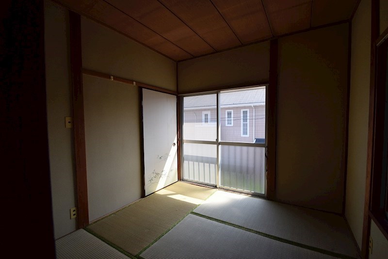 戸室貸家 ベッドルーム