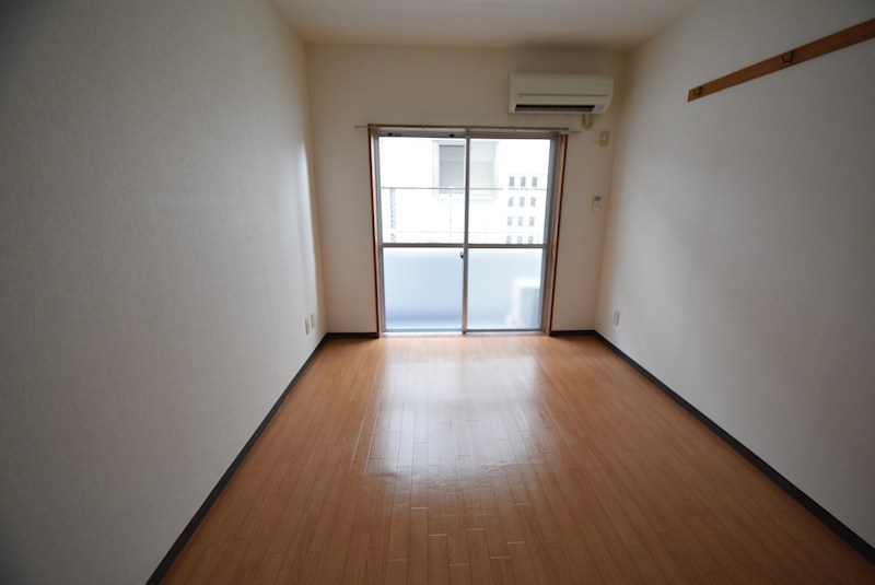 リュミエ本厚木 リビング