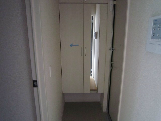 ヴェリナ旭町 玄関