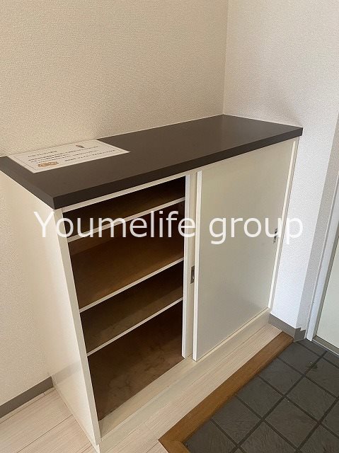 Sazan　Piloti・つまだ 玄関