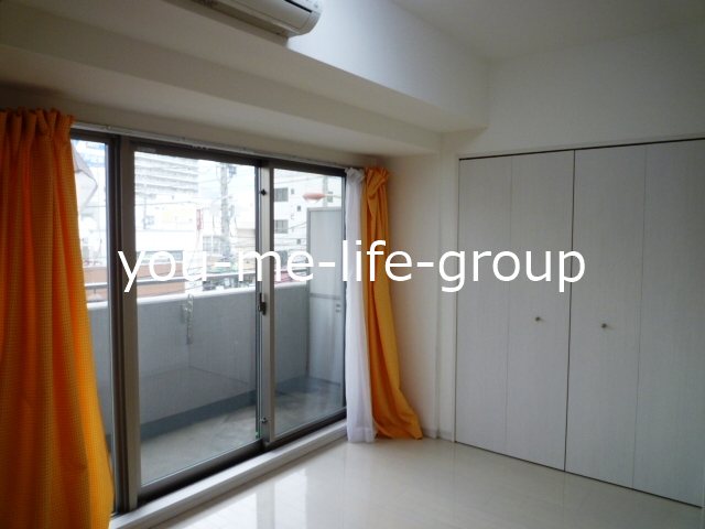 レアシス秦野 リビング