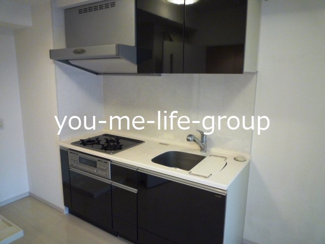 レアシス秦野 キッチン