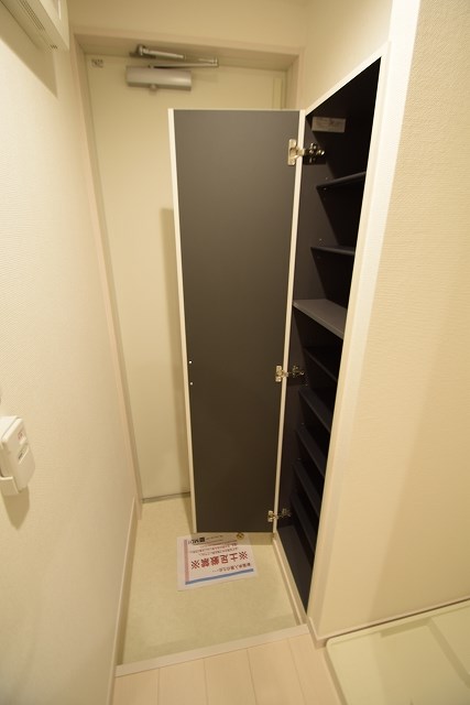 リブリ・サン湘南 玄関