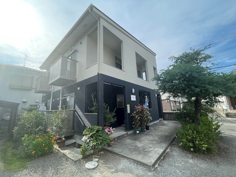 ＥＬ　ＰＡＴＩＯ 102号室 外観
