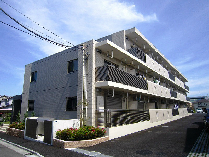 プラム湘南 102号室 外観