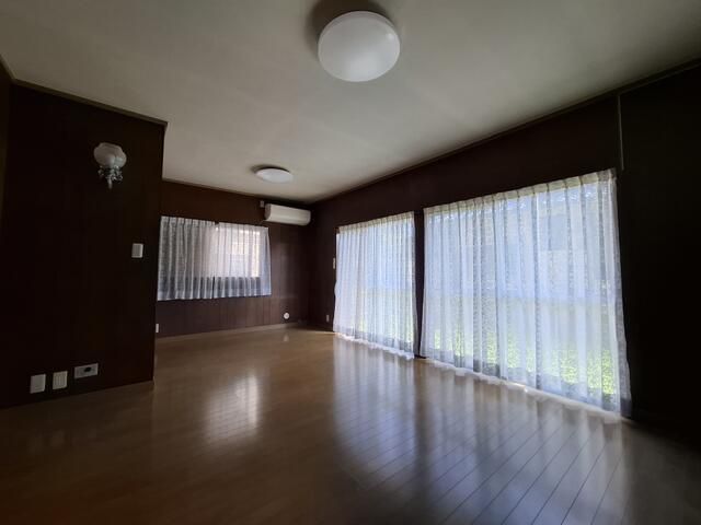 飯塚貸家 リビング