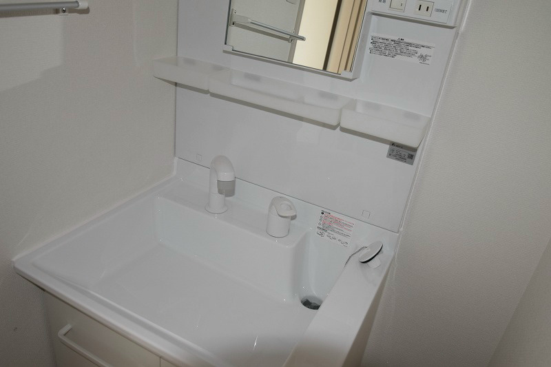 リブリ・アジール・リラ その他5