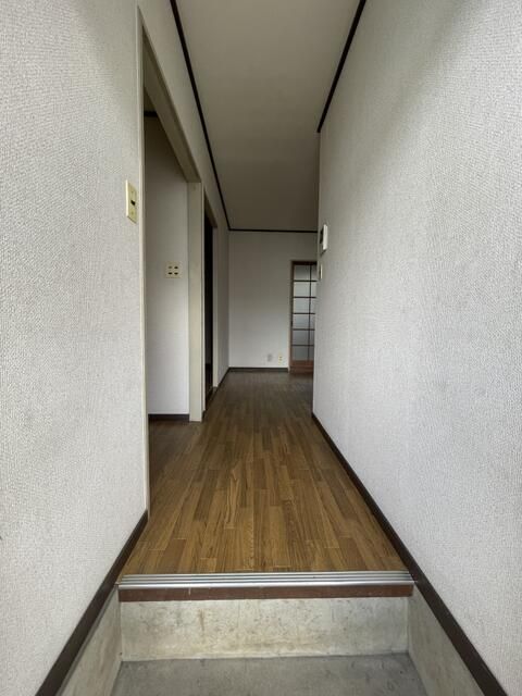 志田ハイツ 玄関