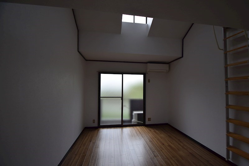 ドルチェ神保 リビング