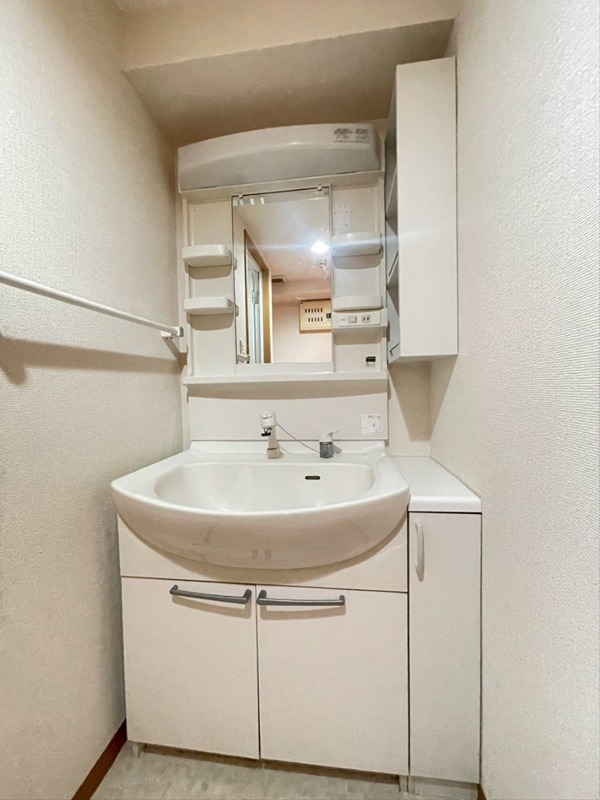 MODERNO その他1