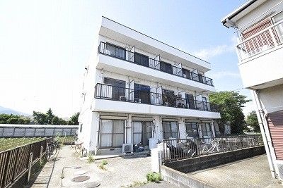 ルシエール伊勢原 206号室 外観
