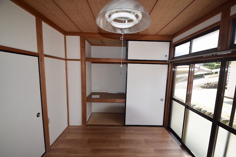 ハイツ二宮 収納