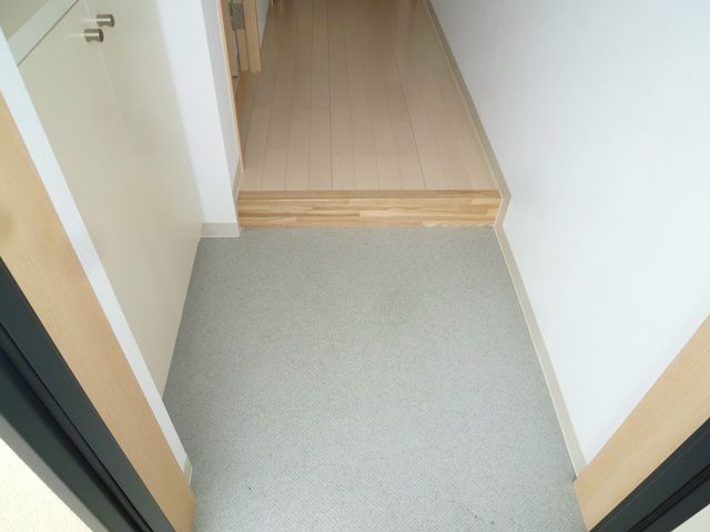 ウィステリア 玄関