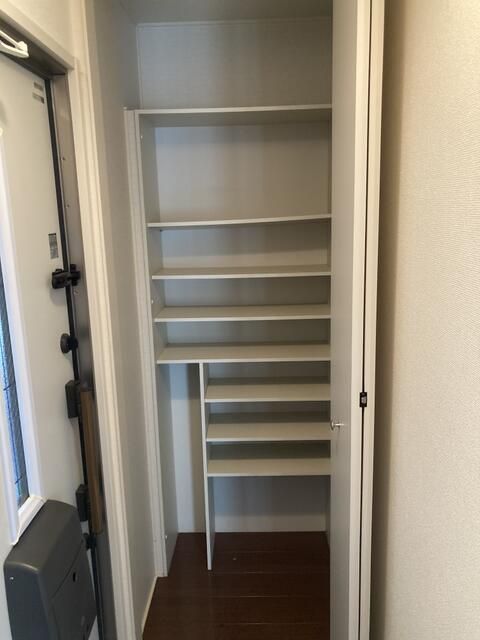 エストレラ馬入本町 玄関