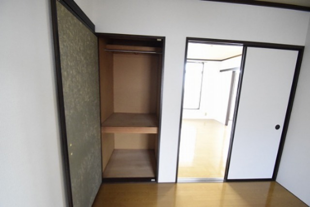 芦添ハイツ2号 収納