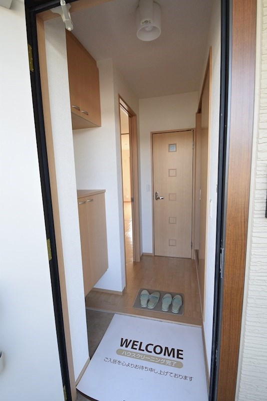 グランシャリオ・B 玄関