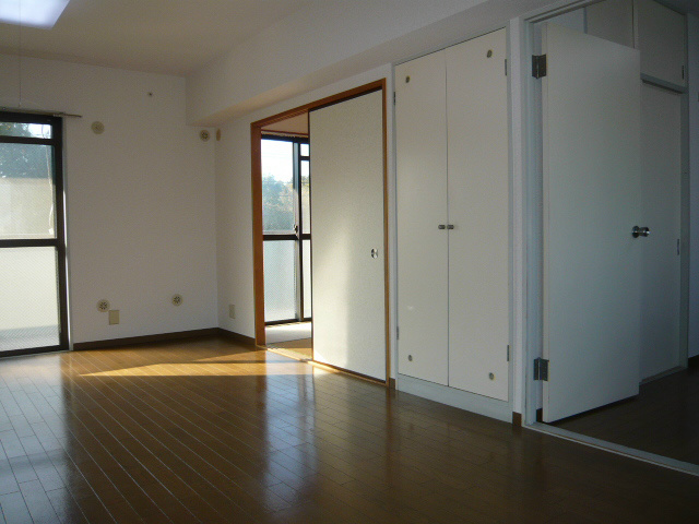 グリーンヒル飯島 リビング