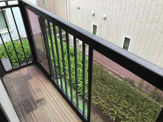 ガーデンハウス元町 ベランダ