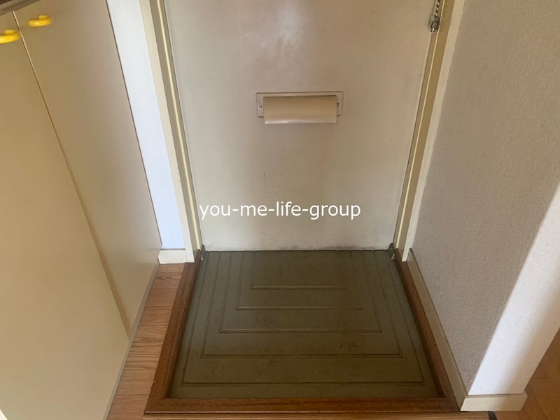 エステートピアひばりヶ丘 玄関