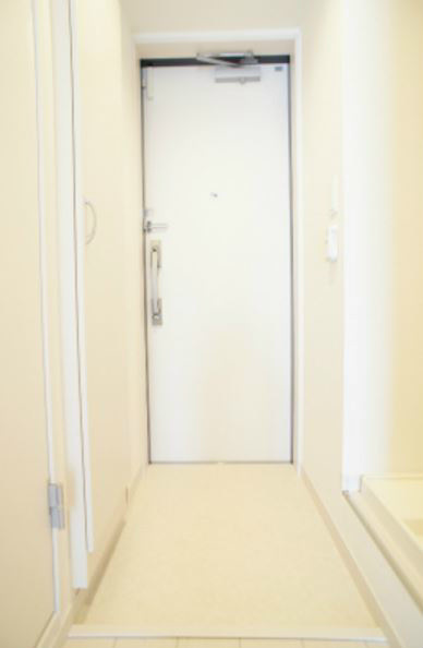 リブリ・グランシャリオ 玄関