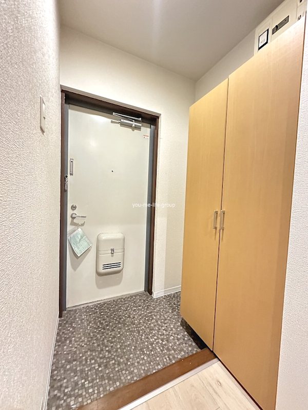 メゾングラシア 玄関