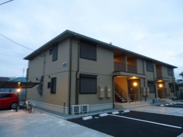 Cozy Court湘南  202号室 外観