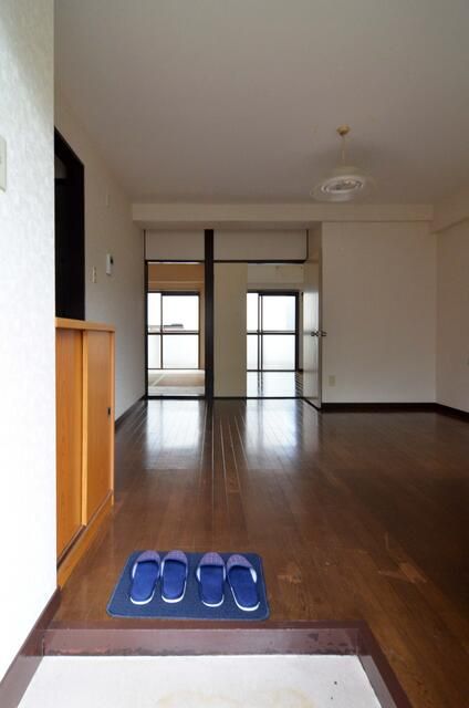 メイプルⅢ 玄関