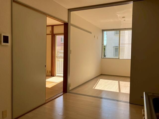 ピースフル湘南B棟 リビング