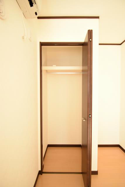 ジュン・シベール その他4