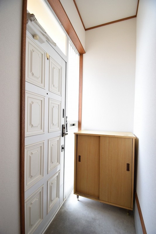 パレスサンライズB 玄関