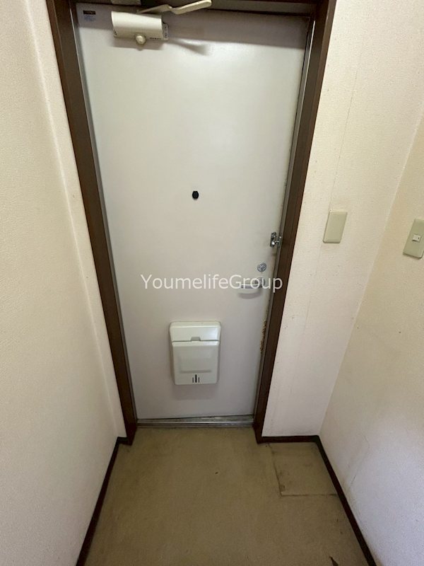 ルックハイツ江ノ島2番館 玄関