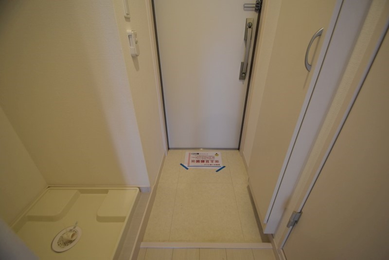 リブリ・ヴァンベール華山 玄関