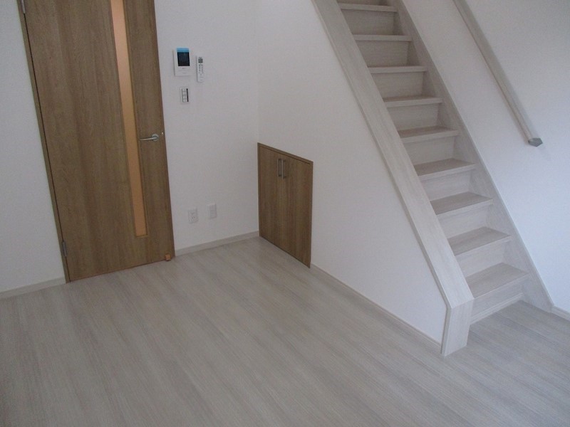 ラ・フロール鶴巻南 リビング