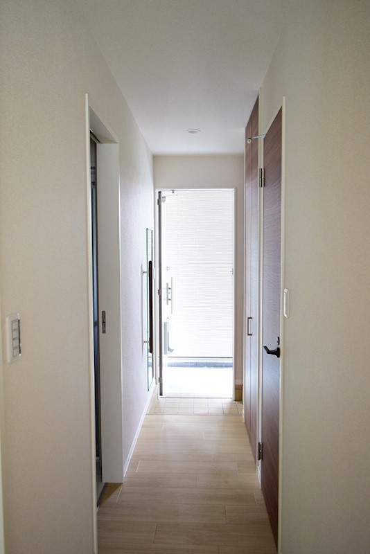 ウィンヴィレッジ 玄関