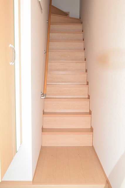 ディアベルジュ湘南台四番館 玄関