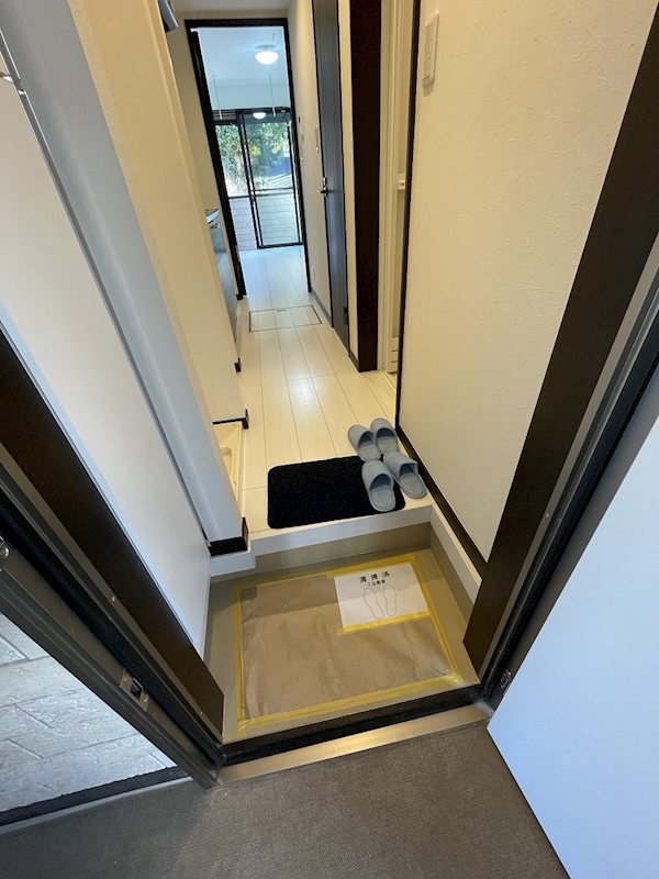 ファイブスター東海A棟 玄関