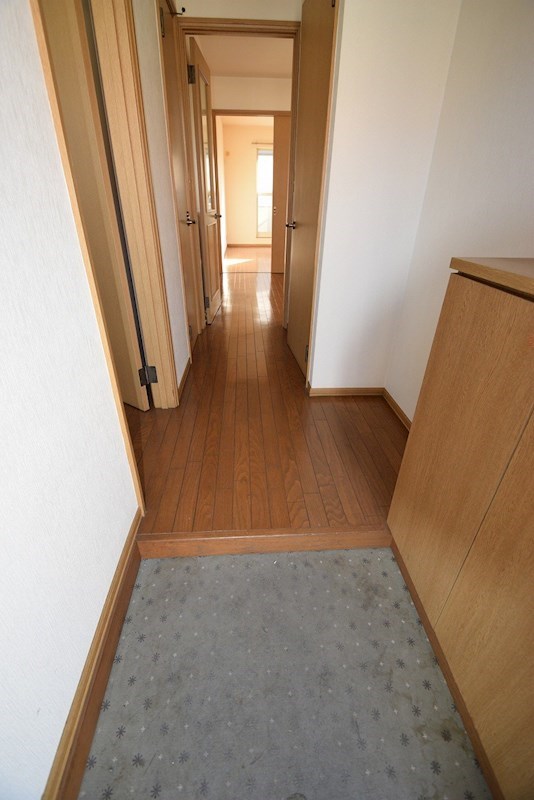 フェリース露木A棟 玄関