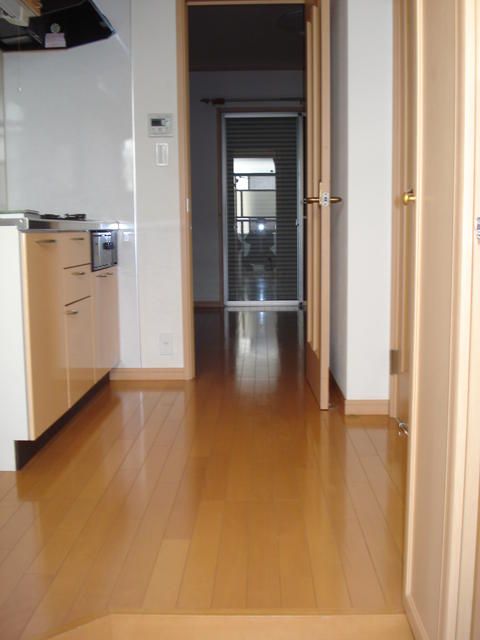 ラカーサ本厚木 玄関