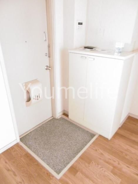 コーポマルマA棟 玄関